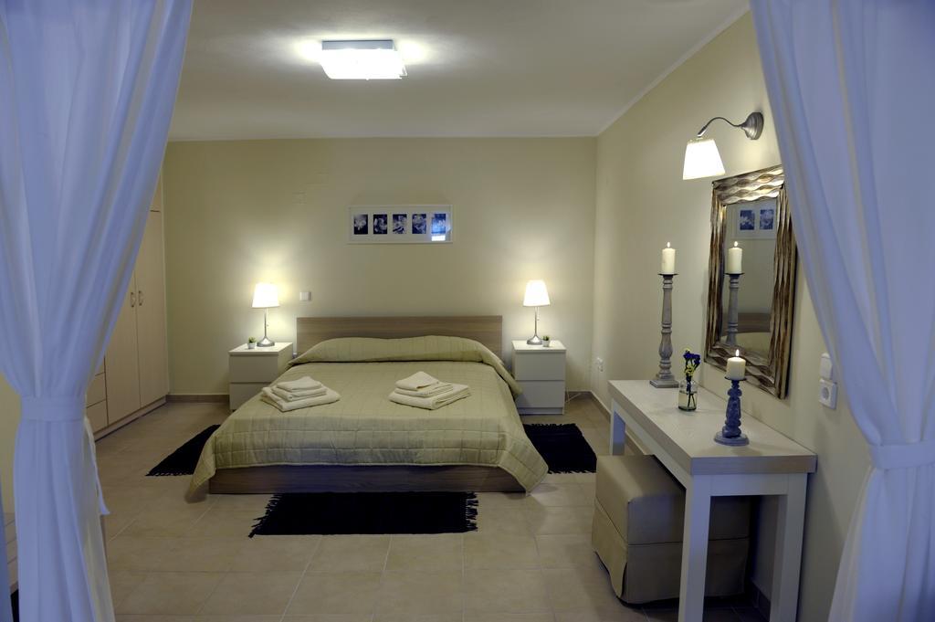 Hotel Almyris Adamantas  Zimmer foto
